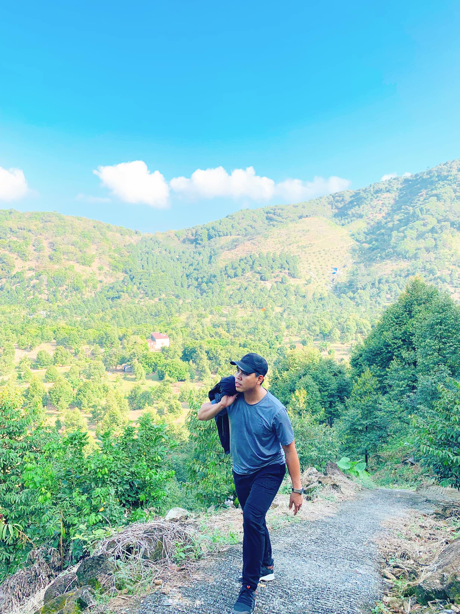 Nhìn Người - Xét Mình